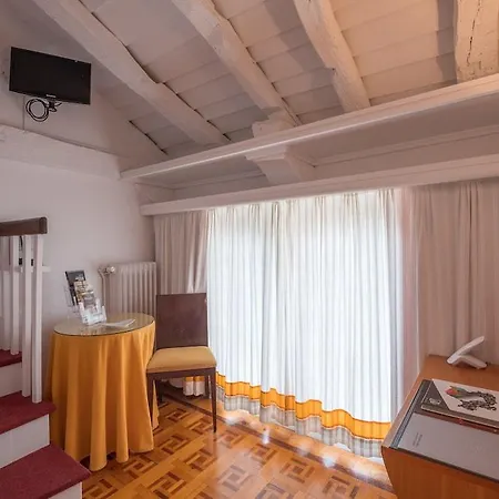 Hotel Santa Maria La Real