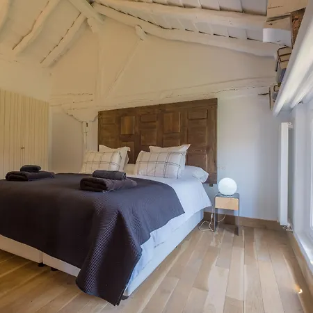 Santa Maria La Real Hotel