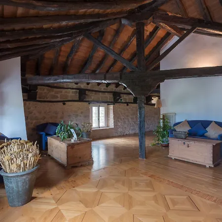 Santa Maria La Real Hotel 3*