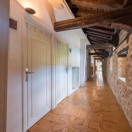 Hotel Santa Maria La Real