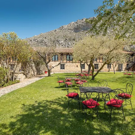 Santa Maria La Real Hotel