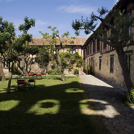 Hotel Santa Maria La Real