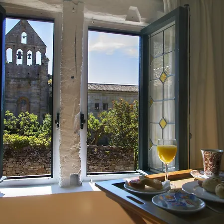Santa Maria La Real Hotel 3*
